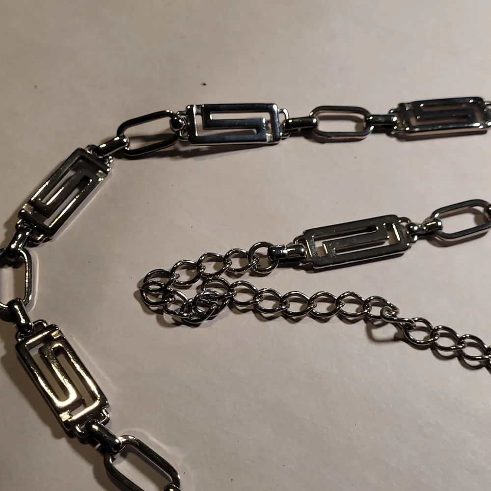 Women's Silvertone Fashion Belt
